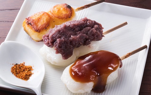 『つばめさぼう』で、美味しいごはん、甘味、お茶を楽しむ
